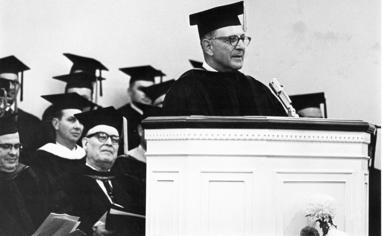 Dr. R. Curtis Smith Inauguration - Photo 03